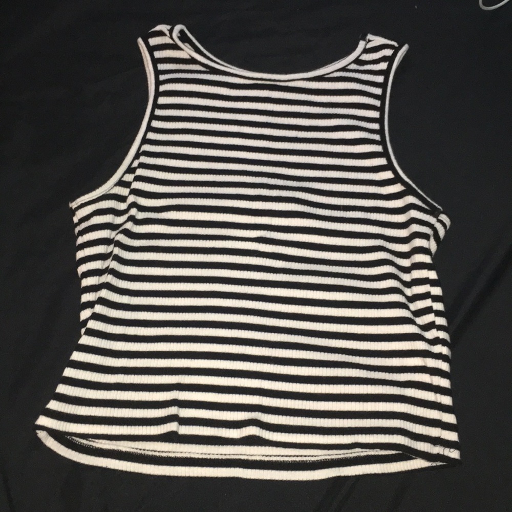Cropped tank